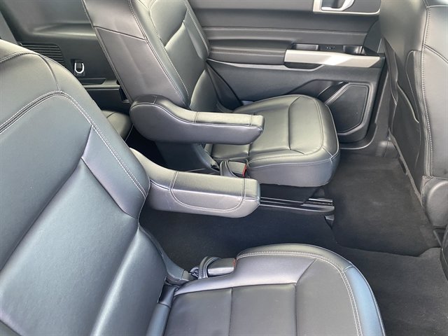 Certified 2024 Ford Explorer XLT w/ Equipment Group 202A AWD/4WD image 9