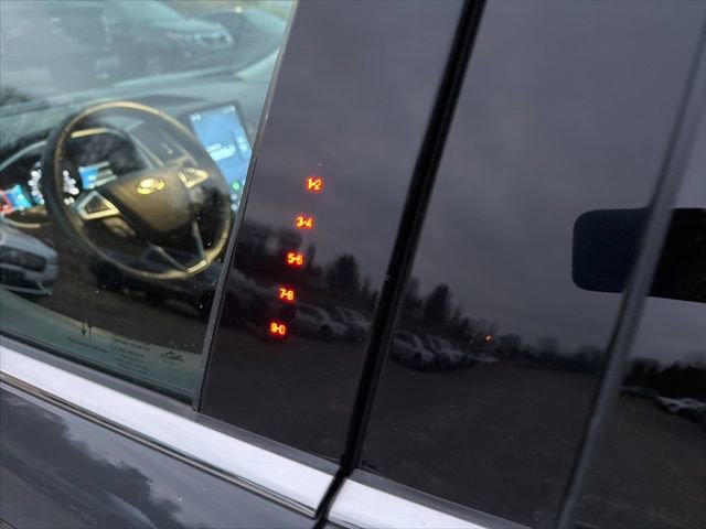 Certified 2021 Ford Edge SEL w/ Convenience Package image 16