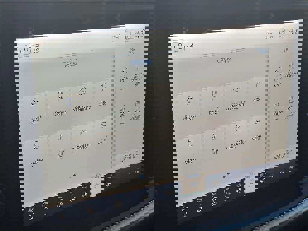 Certified 2023 Ford F150 Lariat w/ Equipment Group 502A High image 26