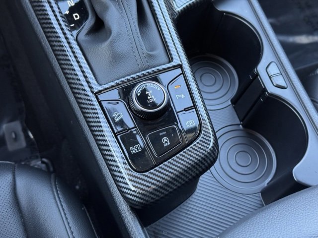 Used 2024 Kia Sportage SX image 23