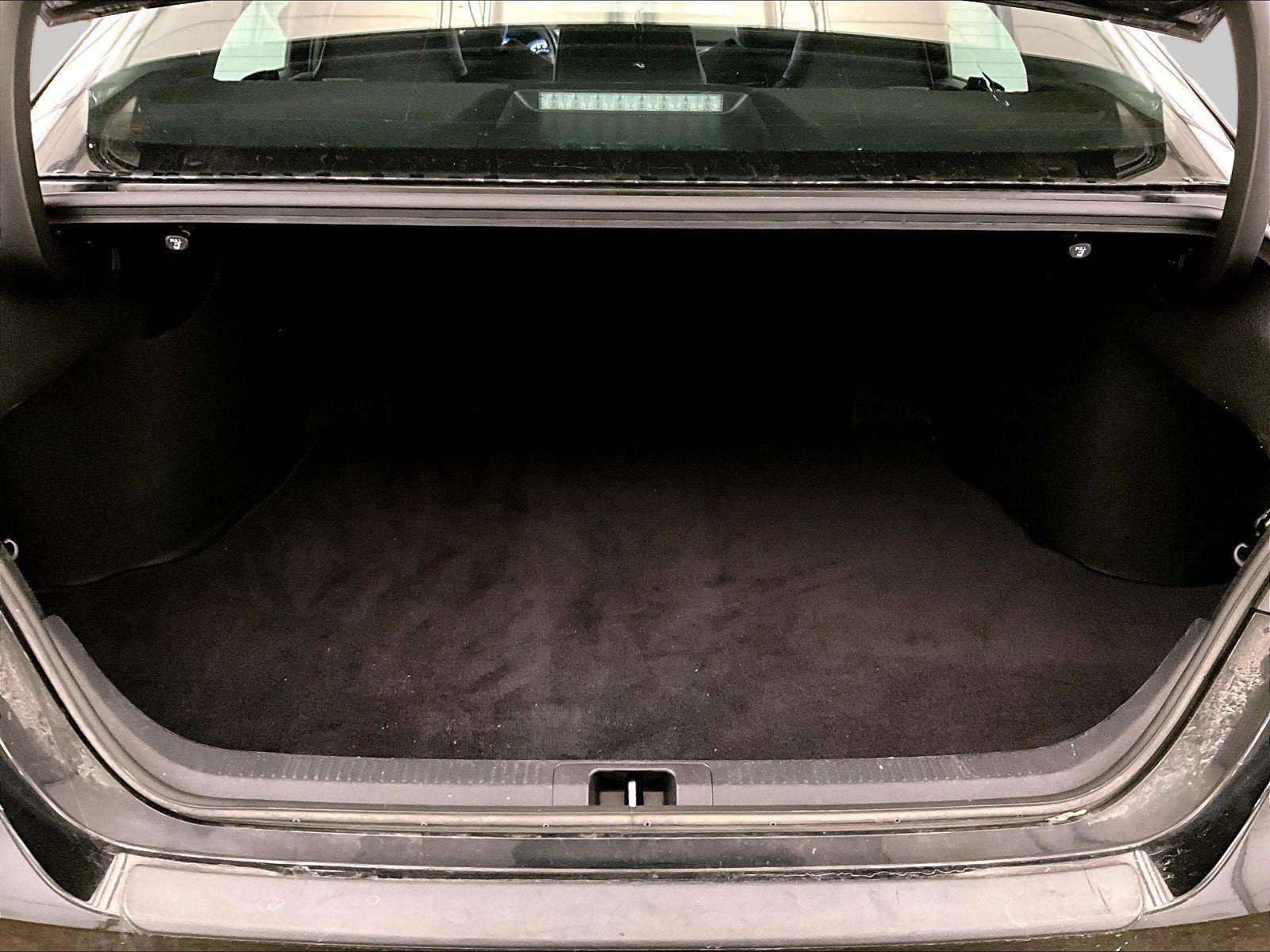 Used 2023 Toyota Camry SE FWD image 33