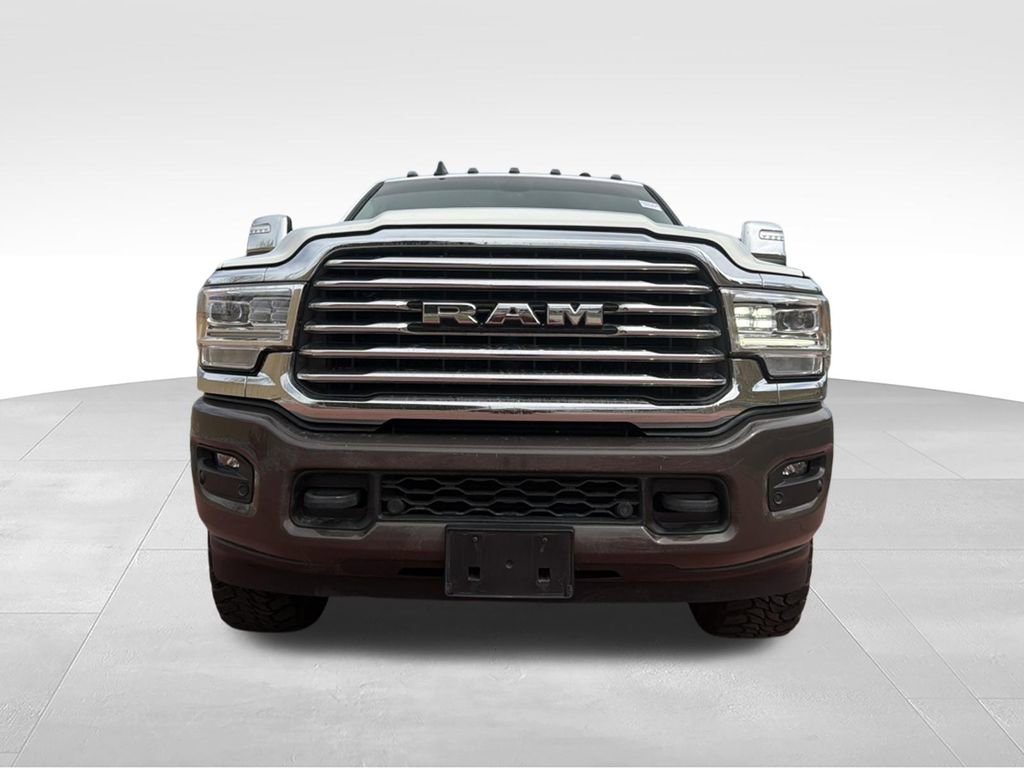 Used 2024 RAM 3500 Limited AWD/4WD image 2