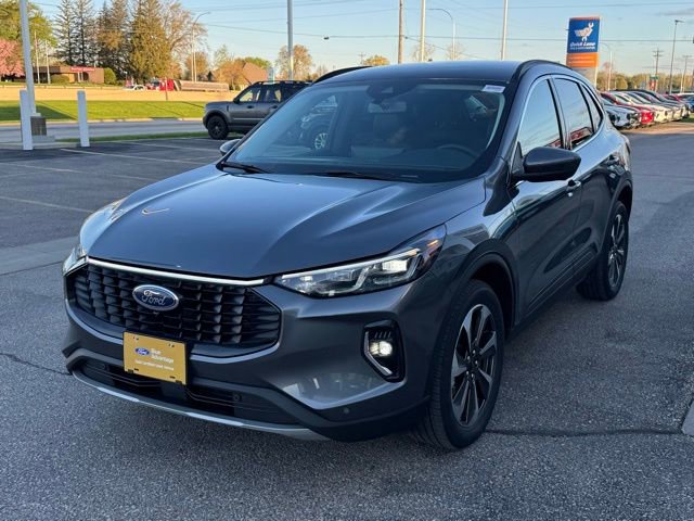 Certified 2023 Ford Escape Platinum AWD/4WD image 33