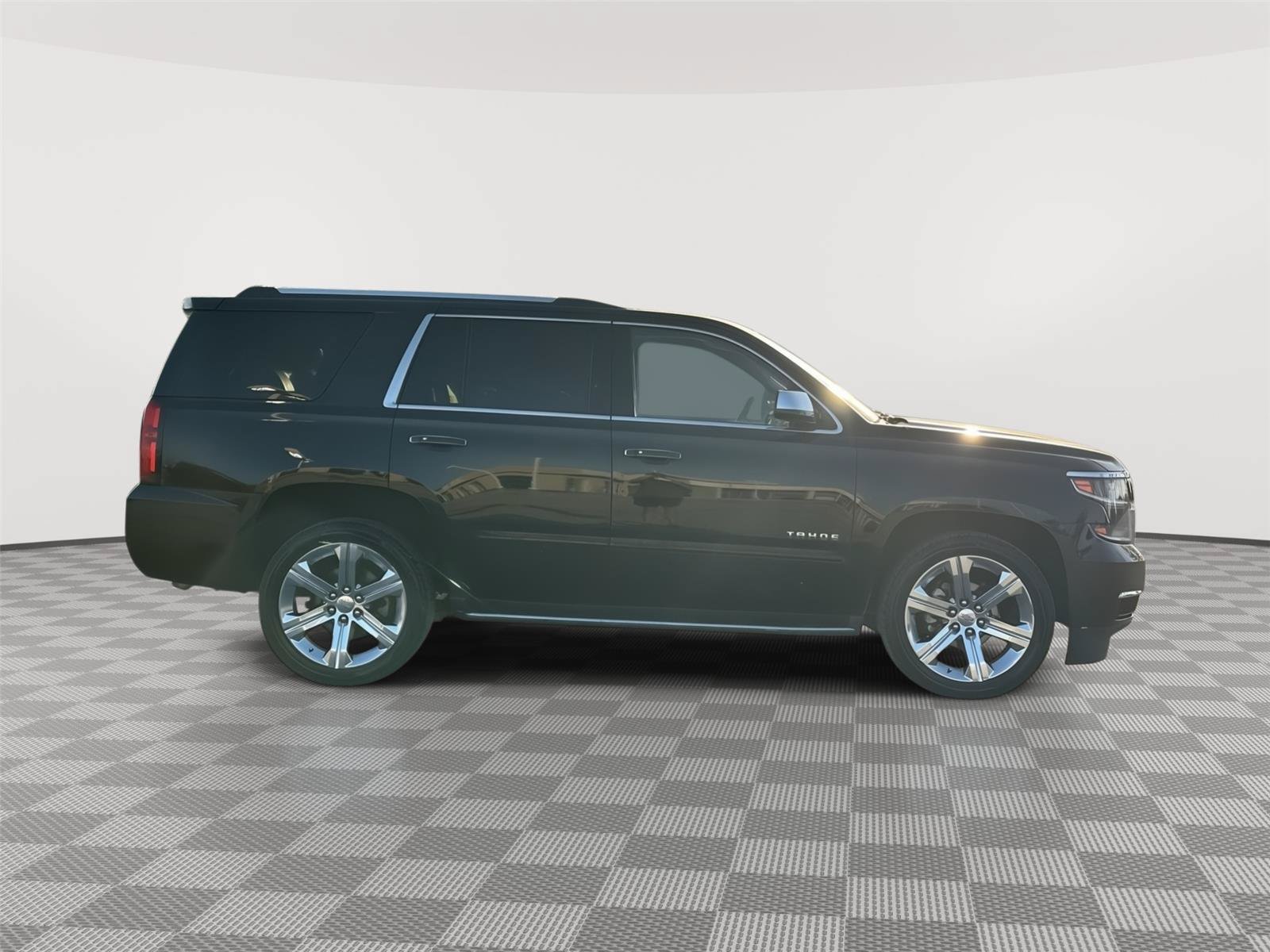 Used 2017 Chevrolet Tahoe Premier AWD/4WD image 6