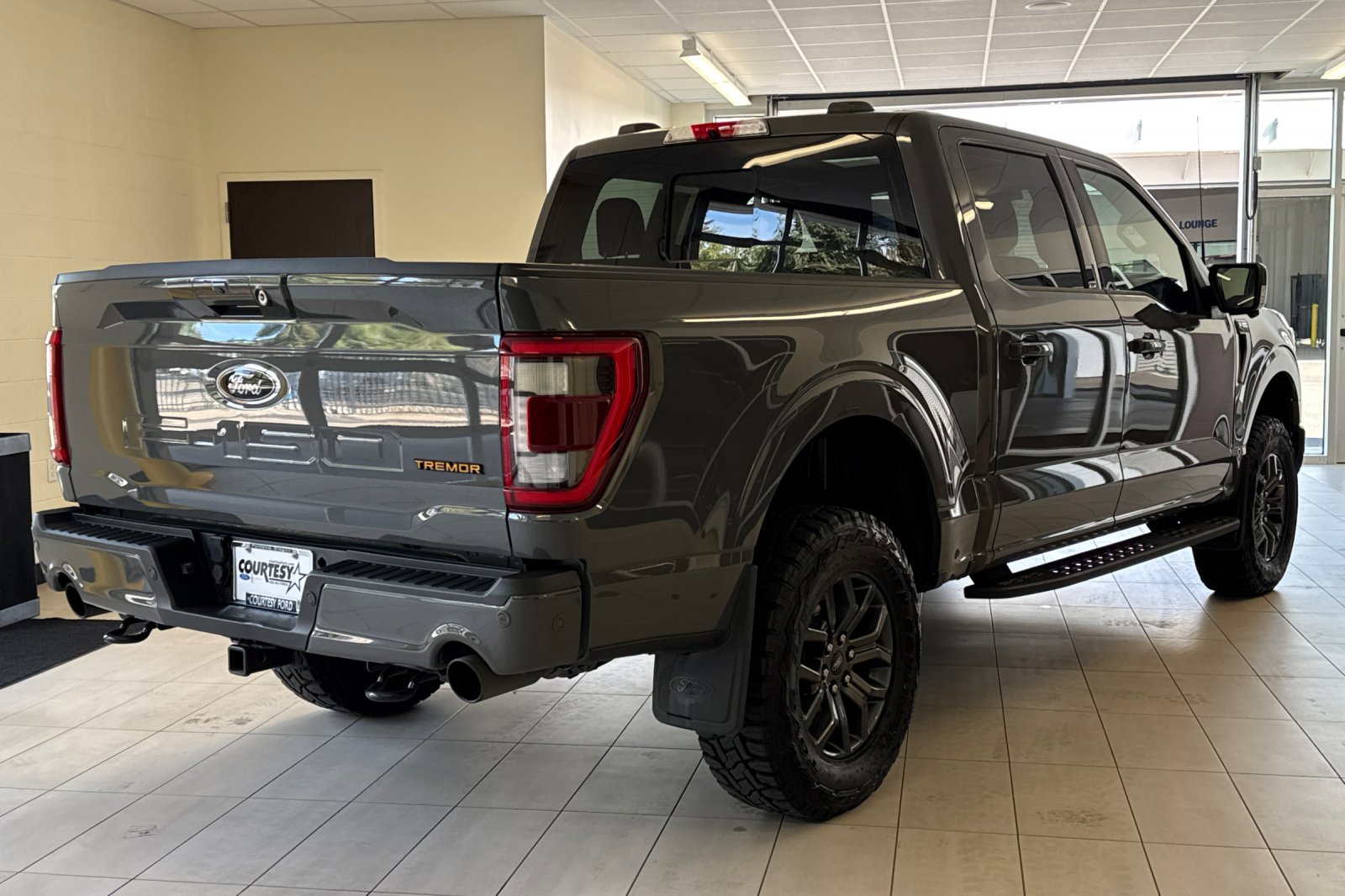 Certified 2021 Ford F150 Tremor w/ Equipment Group 402A High image 4