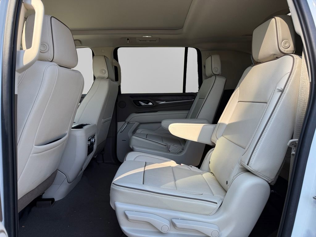 Used 2021 GMC Yukon XL Denali w/ Advanced Technology Package image 13