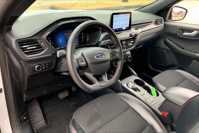 Certified 2025 Ford Escape ST-Line image 17