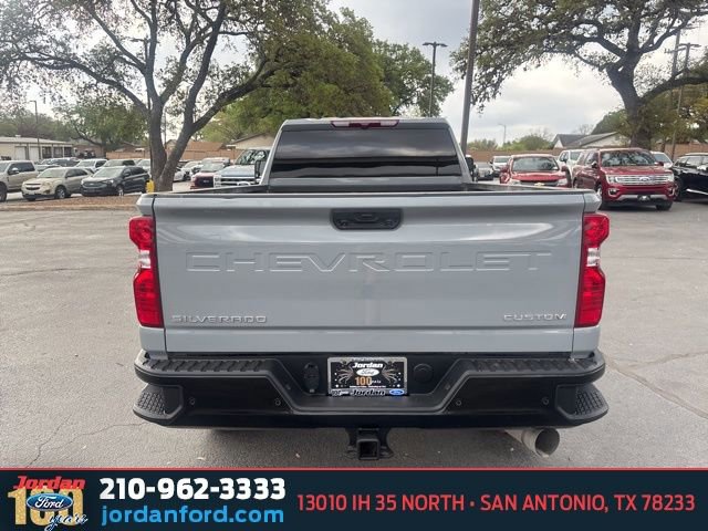 Used 2025 Chevrolet Silverado 2500 Custom w/ Custom Value Package image 3