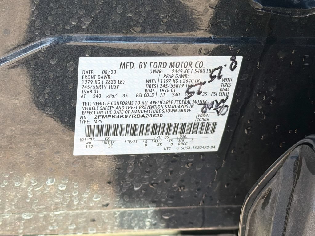 Certified 2024 Ford Edge Titanium AWD/4WD image 33