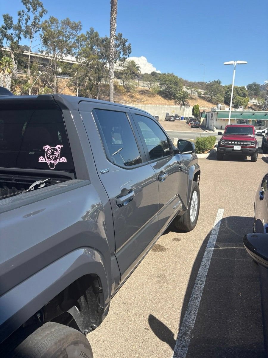 Used 2026 Toyota Tacoma SR5 AWD/4WD image 6