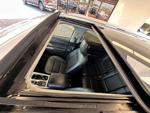 Certified 2024 Ford Explorer Limited w/ Limited Technology Package AWD/4WD image 7