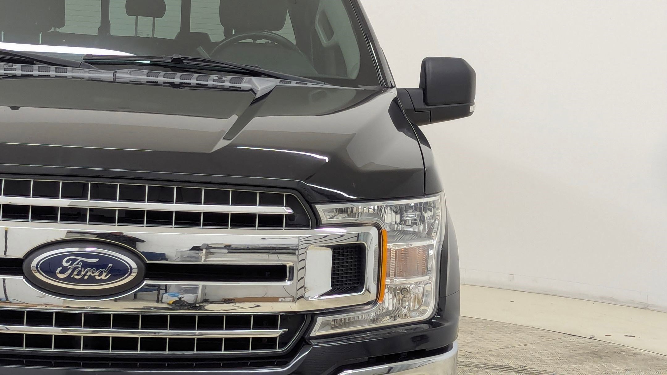 Certified 2019 Ford F150 XLT w/ Equipment Group 302A Luxury image 11