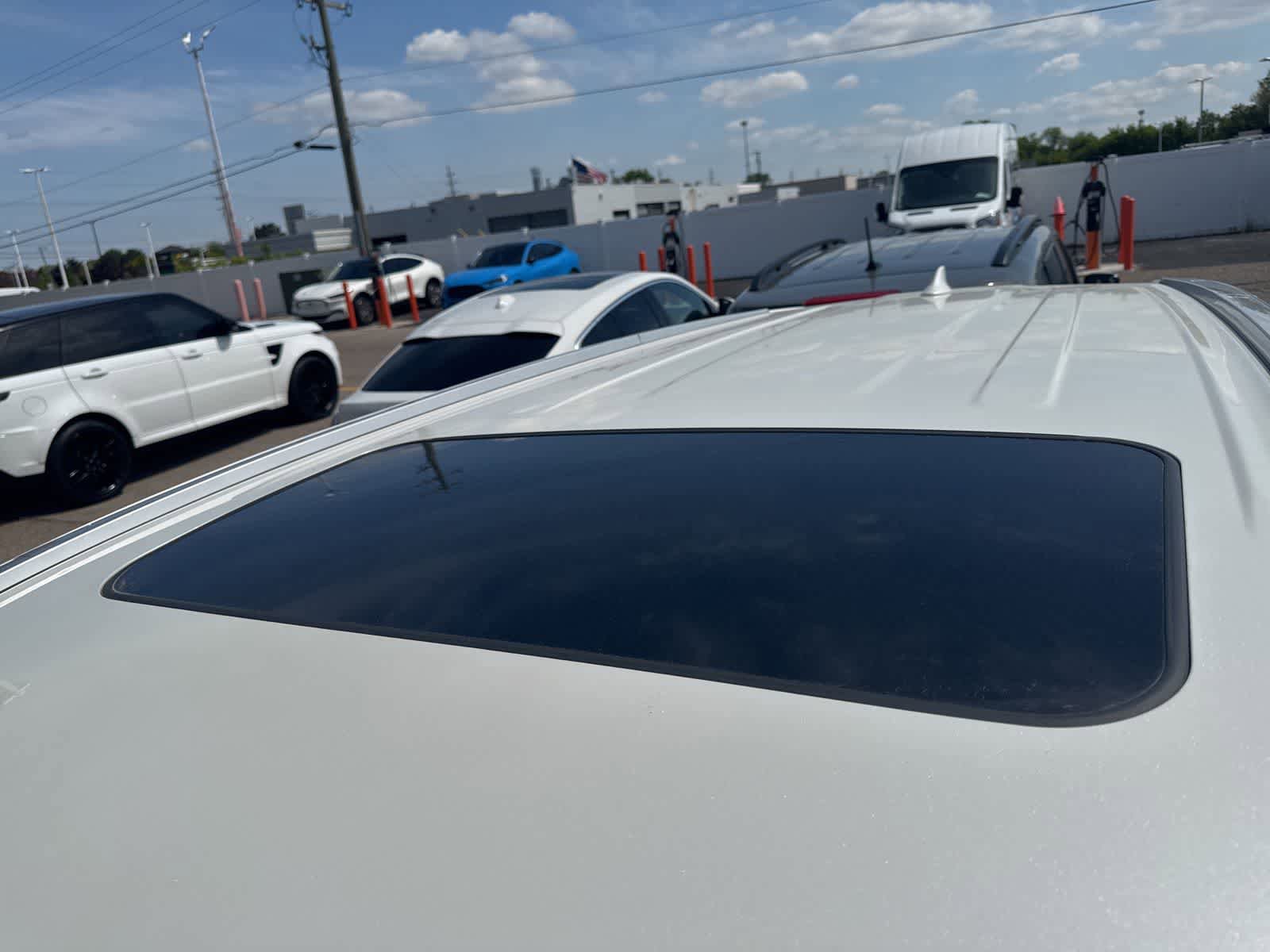 Used 2019 Toyota Highlander AWD V6 image 33