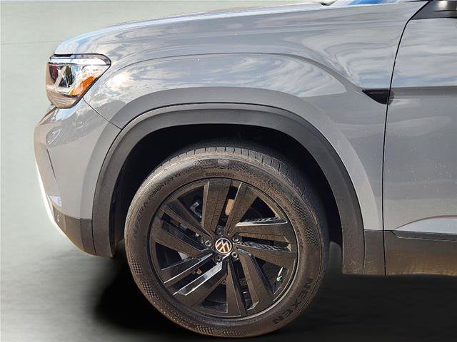 Used 2022 Volkswagen Atlas Cross Sport SE w/ Black Wheel Package AWD/4WD image 8