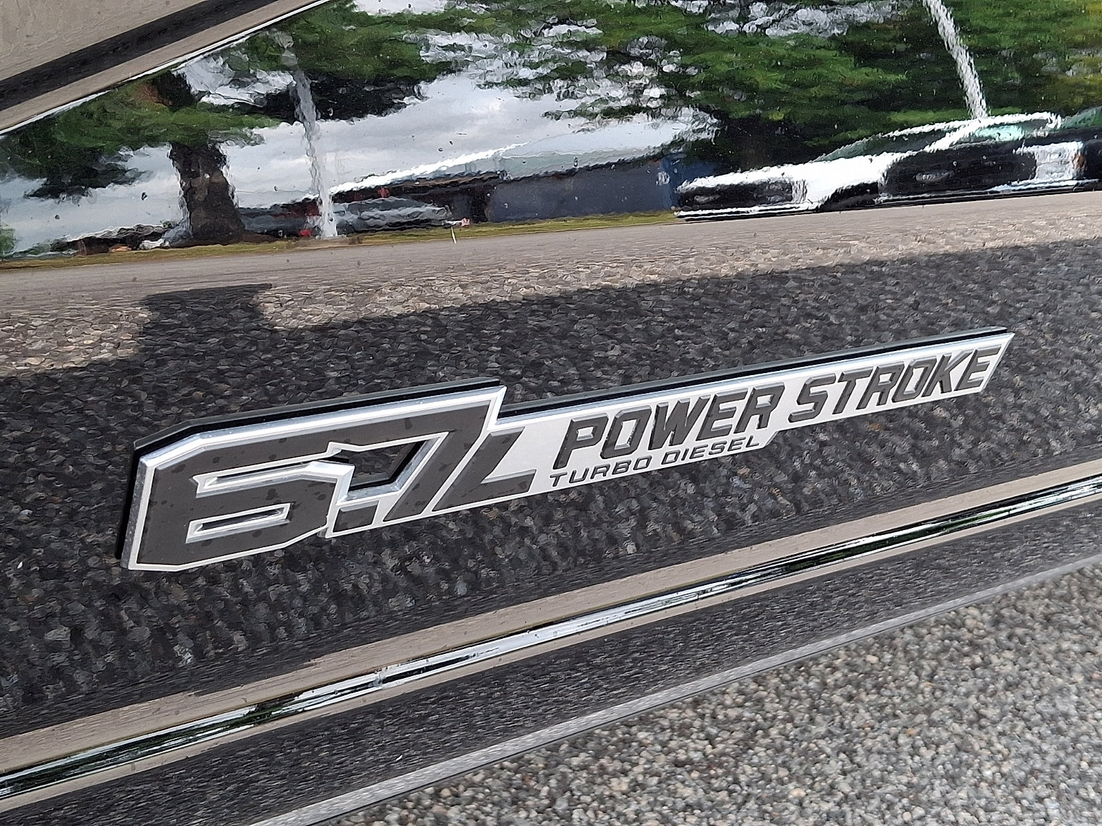Certified 2024 Ford F250 Platinum w/ FX4 Off-Road Package AWD/4WD image 32