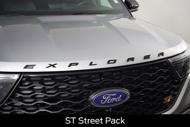 Certified 2020 Ford Explorer ST w/ ST Street Pack AWD/4WD image 18