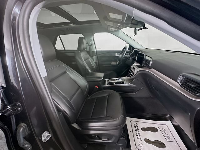 Certified 2023 Ford Explorer XLT w/ Equipment Group 202A AWD/4WD image 36