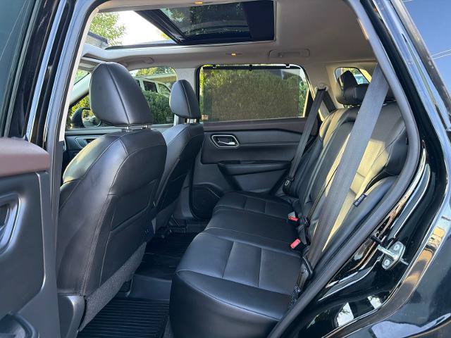 Used 2021 Nissan Rogue SV w/ Premium Package FWD image 6