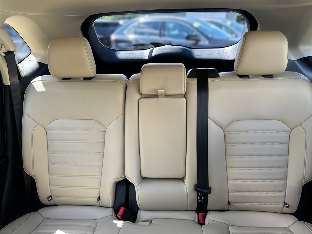 Certified 2022 Ford Edge SEL w/ Convenience Package image 16