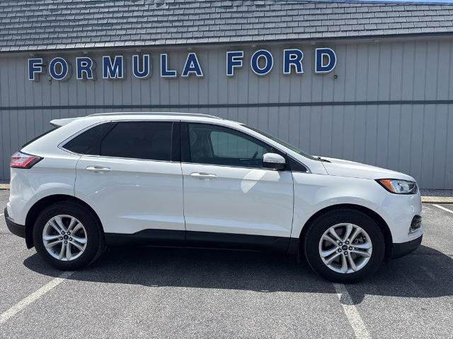 Certified 2020 Ford Edge SEL w/ Convenience Package AWD/4WD image 2