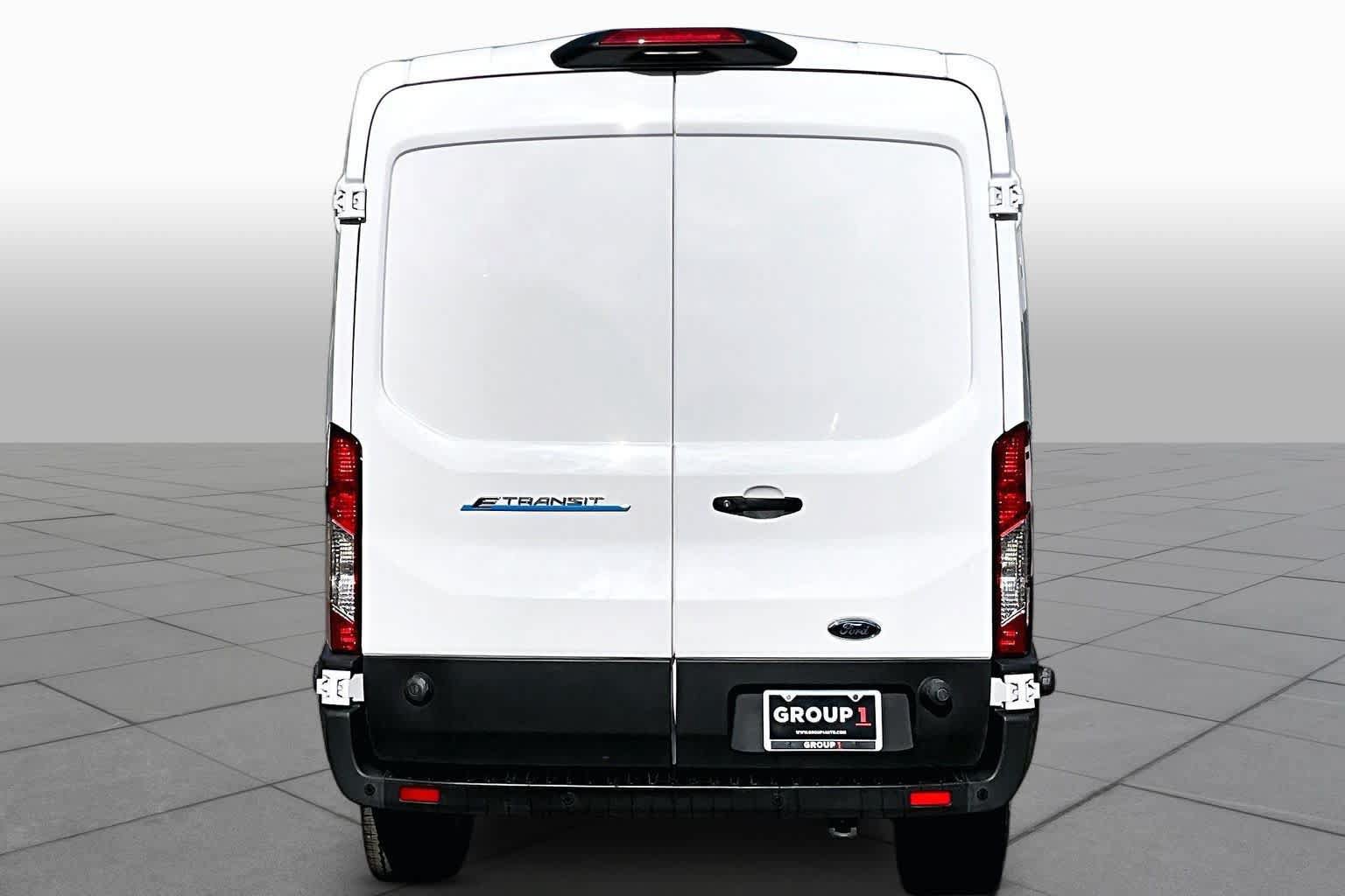 Certified 2022 Ford E-Transit Medium Roof RWD image 4