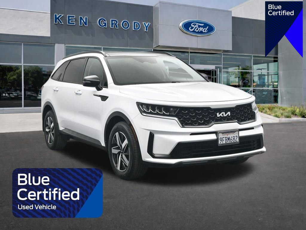 Used 2023 Kia Sorento S w/ Panoramic Sunroof Package image 1