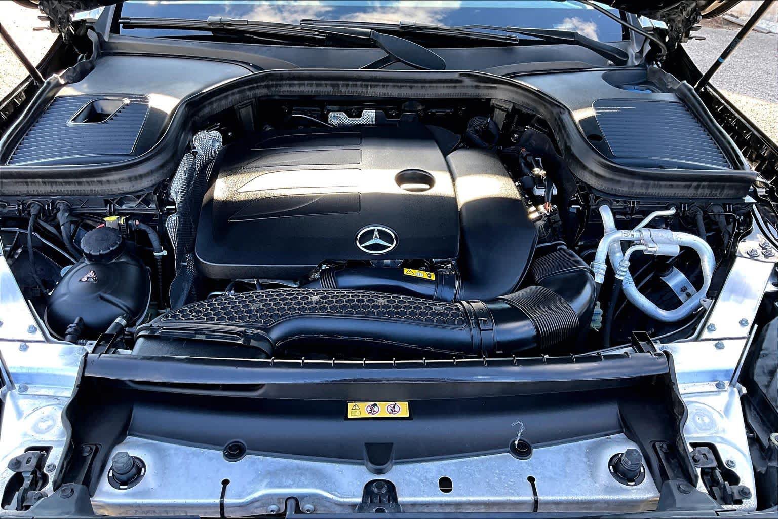 Used 2021 Mercedes-Benz GLC 300 image 32