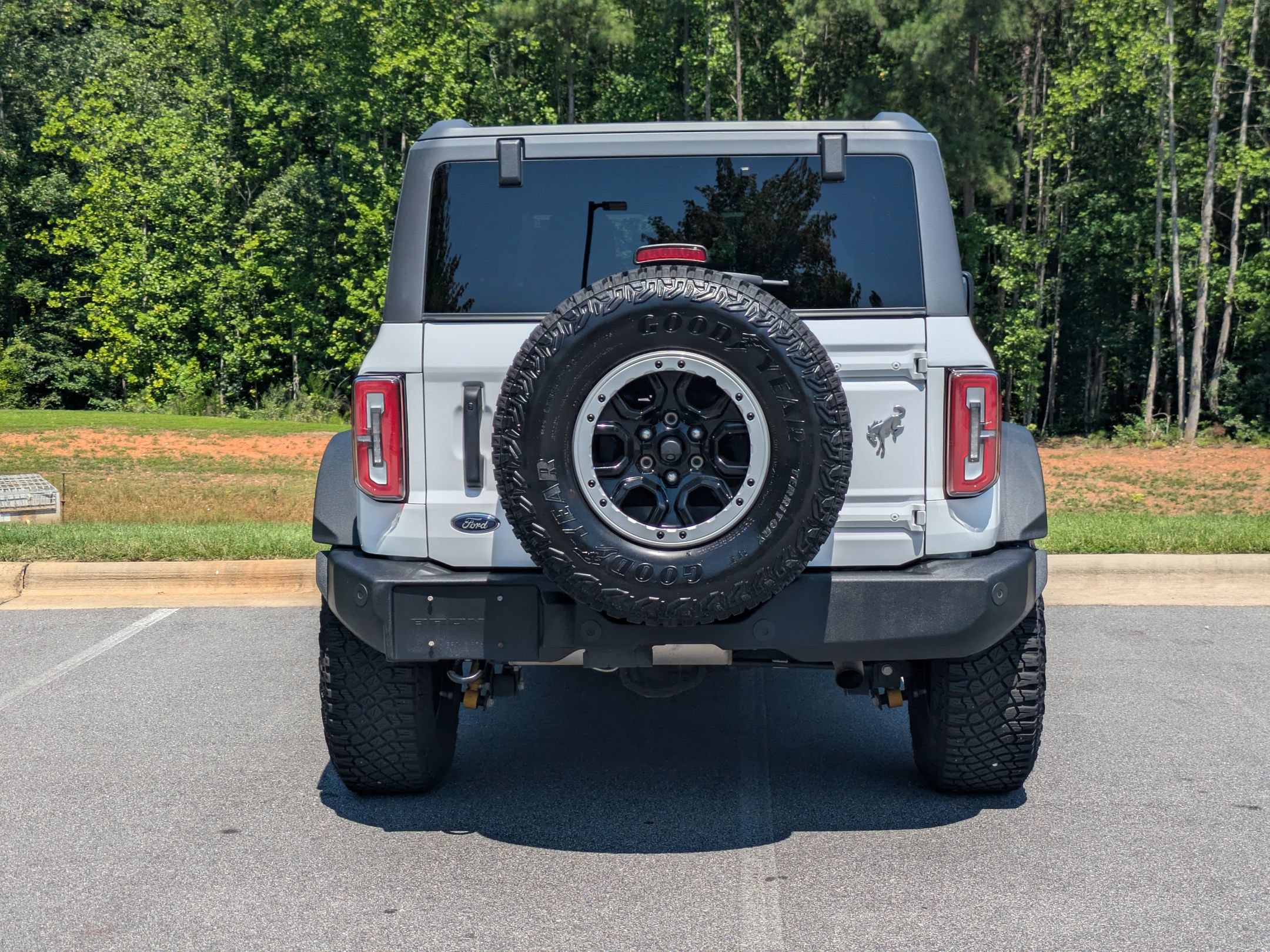 Certified 2024 Ford Bronco Big Bend w/ Sasquatch Package AWD/4WD image 4