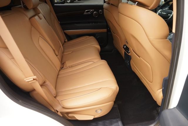 Used 2022 Genesis GV80 2.5T w/ Prestige Package 05 RWD image 16