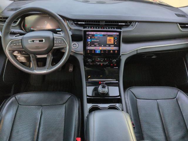 Used 2023 Jeep Grand Cherokee L Limited w/ Luxury Tech Group II image 14