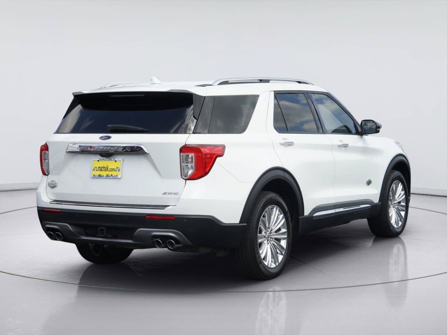 Certified 2023 Ford Explorer King Ranch w/ Technology Package AWD/4WD image 6