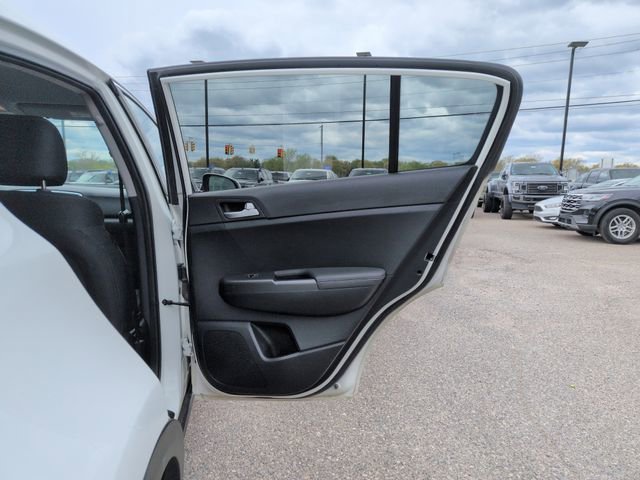 Used 2020 Kia Sportage LX w/ LX Popular Package AWD/4WD image 16