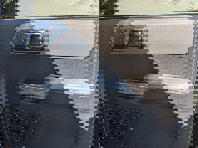 Certified 2022 Ford Bronco Black Diamond image 36