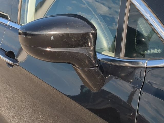 Used 2019 Chrysler Pacifica Touring-L FWD image 12