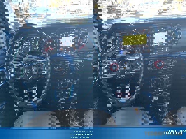 Used 2022 Jeep Wrangler Unlimited Rubicon w/ Cold Weather Group image 15