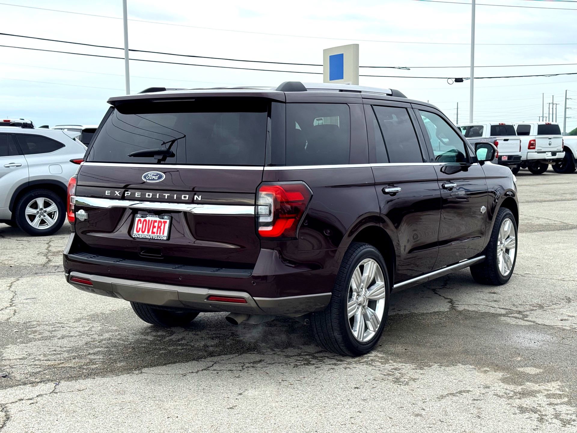 Certified 2024 Ford Expedition King Ranch RWD image 6