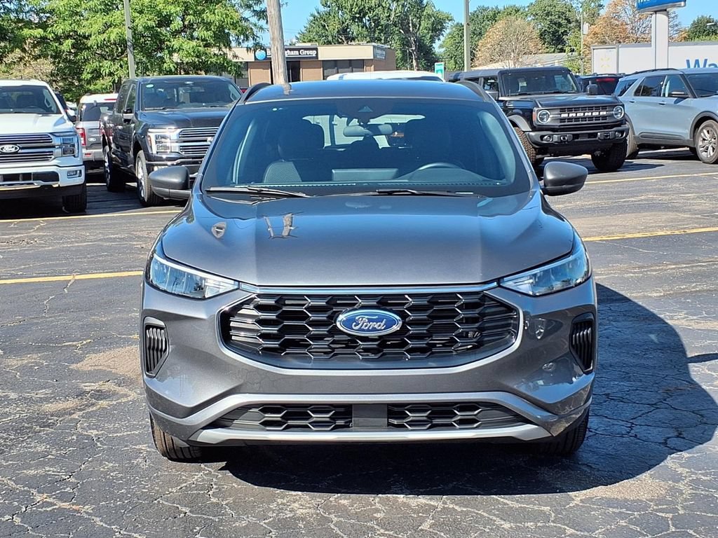 Certified 2023 Ford Escape ST-Line w/ Tech Pack #1 AWD/4WD image 24