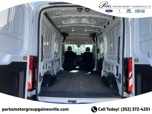 Certified 2022 Ford E-Transit Base image 13