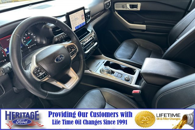 Certified 2022 Ford Explorer Limited w/ Equipment Group 301A image 10
