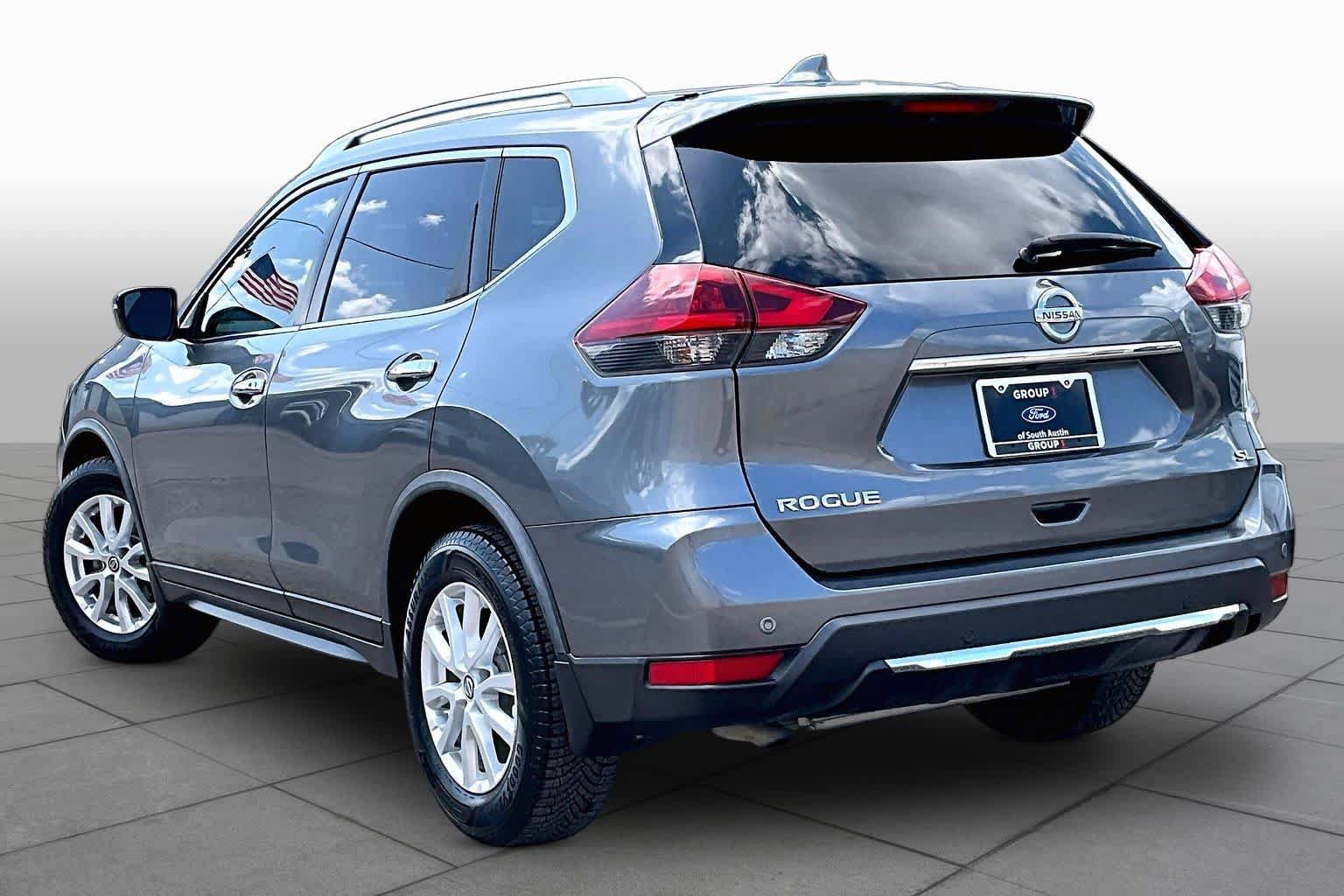 Used 2020 Nissan Rogue SV FWD image 6