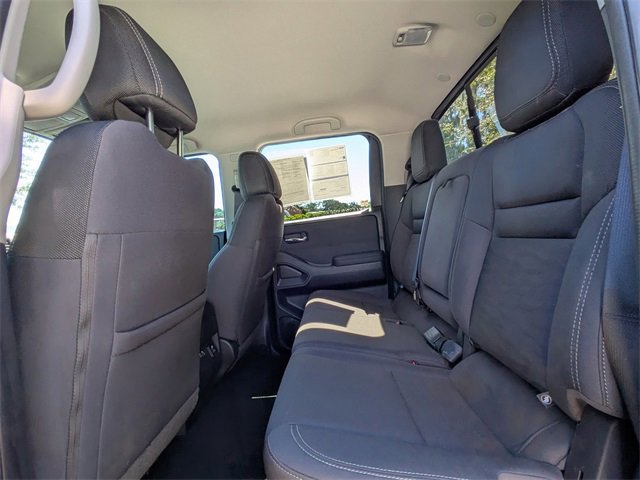 Used 2022 Nissan Frontier SV image 13