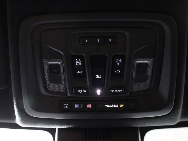Used 2024 GMC Sierra 2500 Denali Ultimate AWD/4WD image 19