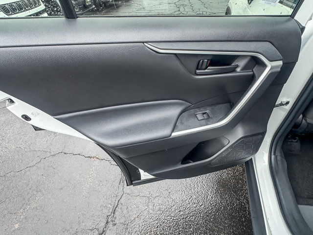 Used 2024 Toyota RAV4 LE image 20