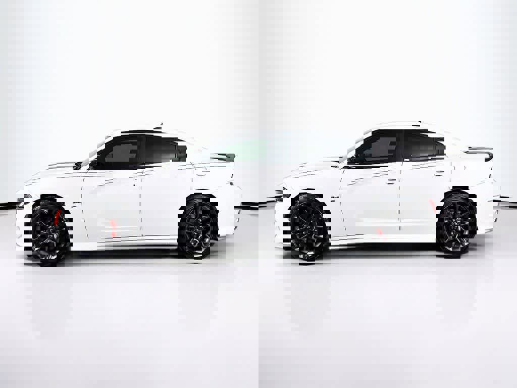 Used 2023 Dodge Charger R/T w/ Performance Handling Group image 2