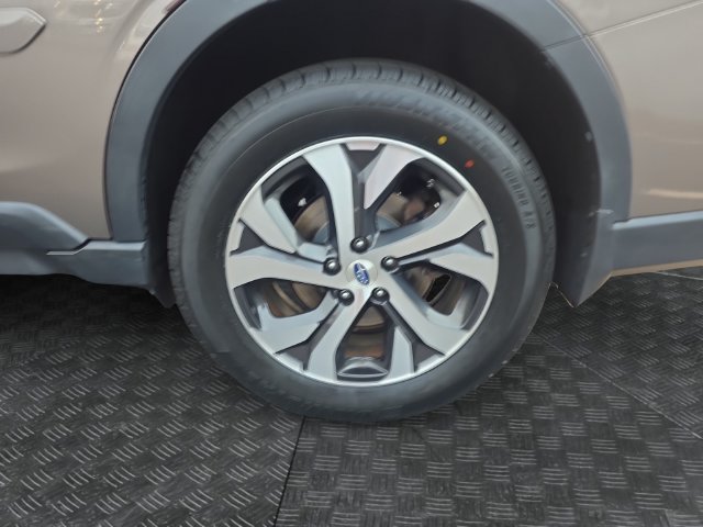 Used 2021 Subaru Outback Limited AWD/4WD image 16