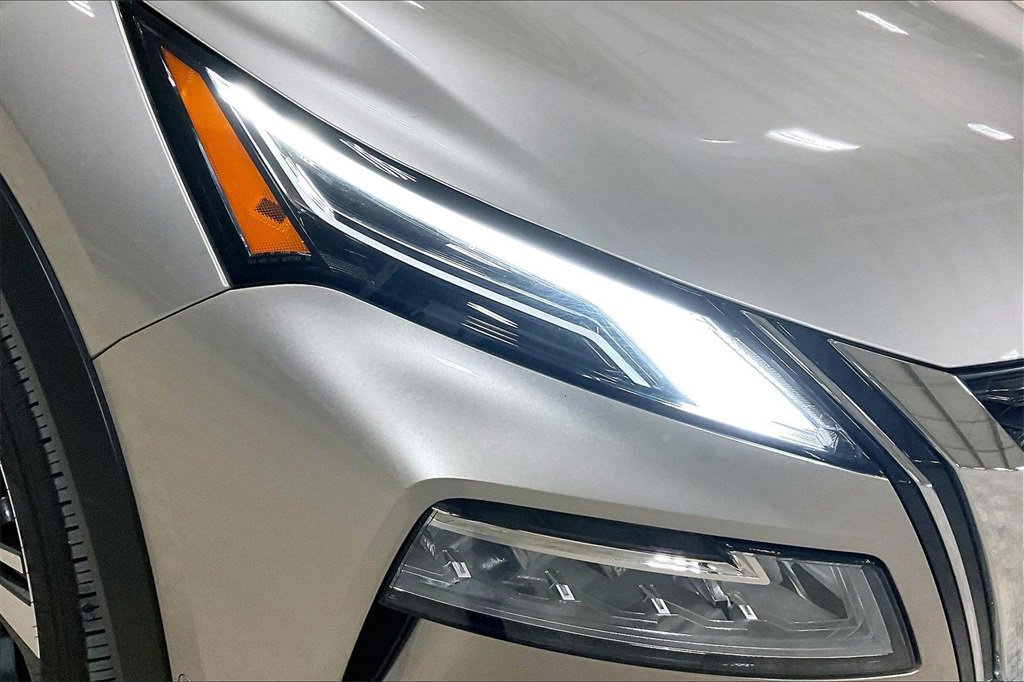 Used 2023 Nissan Rogue Platinum w/ Platinum Premium Package image 27