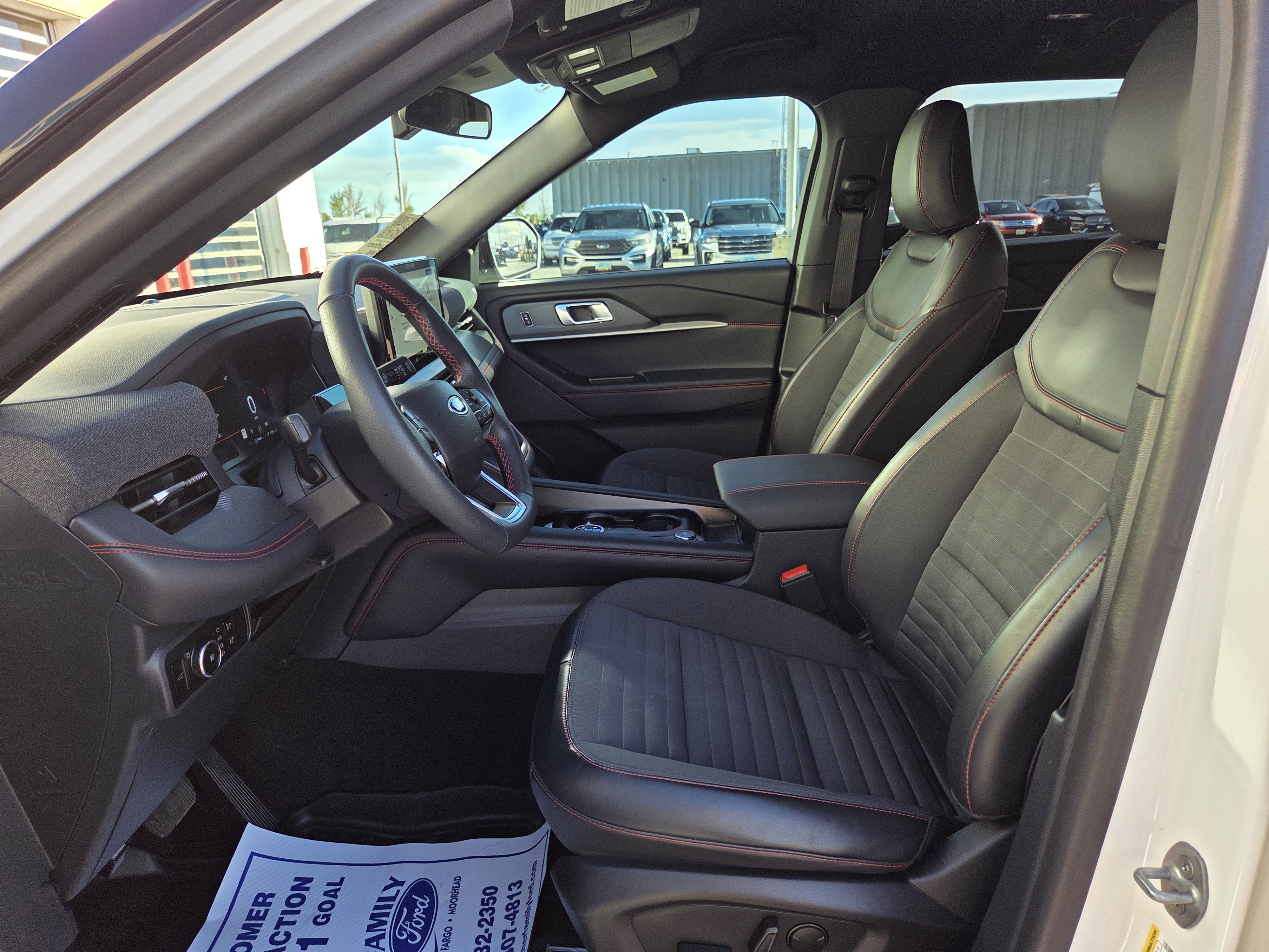 Certified 2025 Ford Explorer ST-Line AWD/4WD image 21