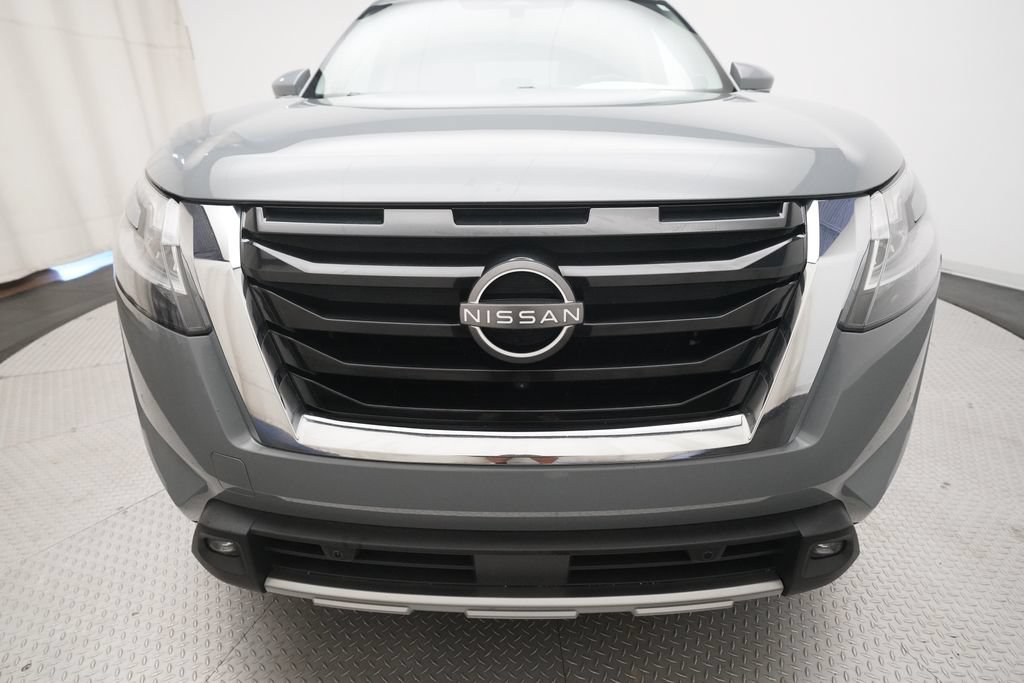 Used 2022 Nissan Pathfinder SL AWD/4WD image 22