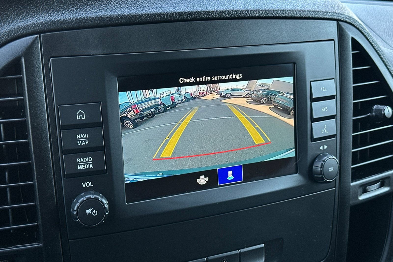 Used 2022 Mercedes-Benz Metris image 18