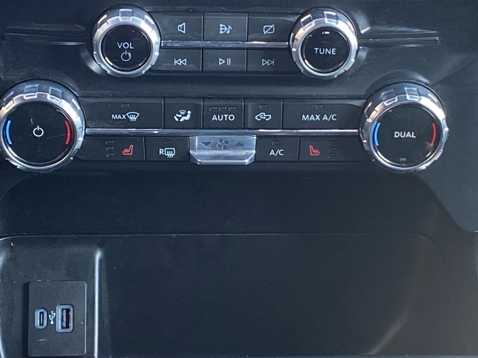 Certified 2023 Ford F150 XLT w/ Equipment Group 302A High image 12